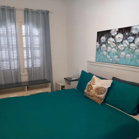 Playa Honda Holiday Home *