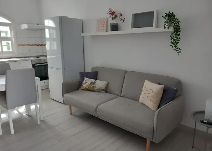 Апартаменты Playa Honda Holiday Home